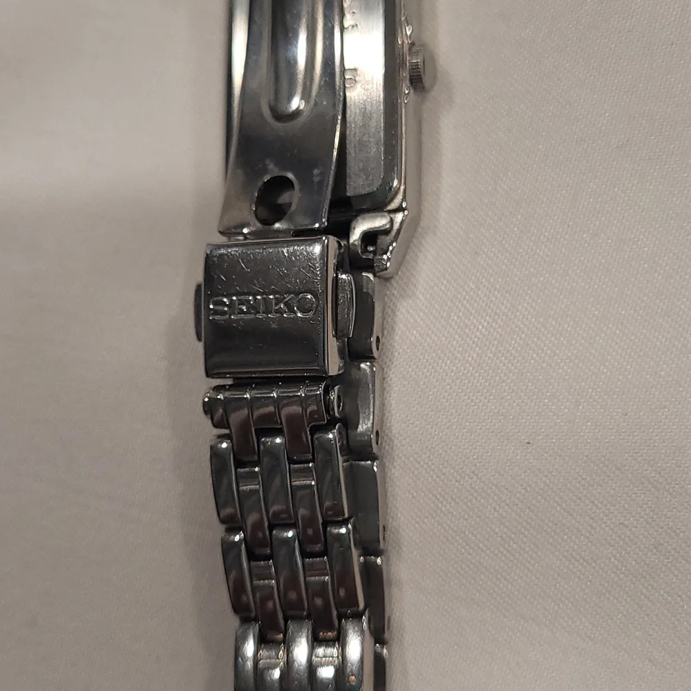 Seiko  Solar watches - Picture 3 of 6